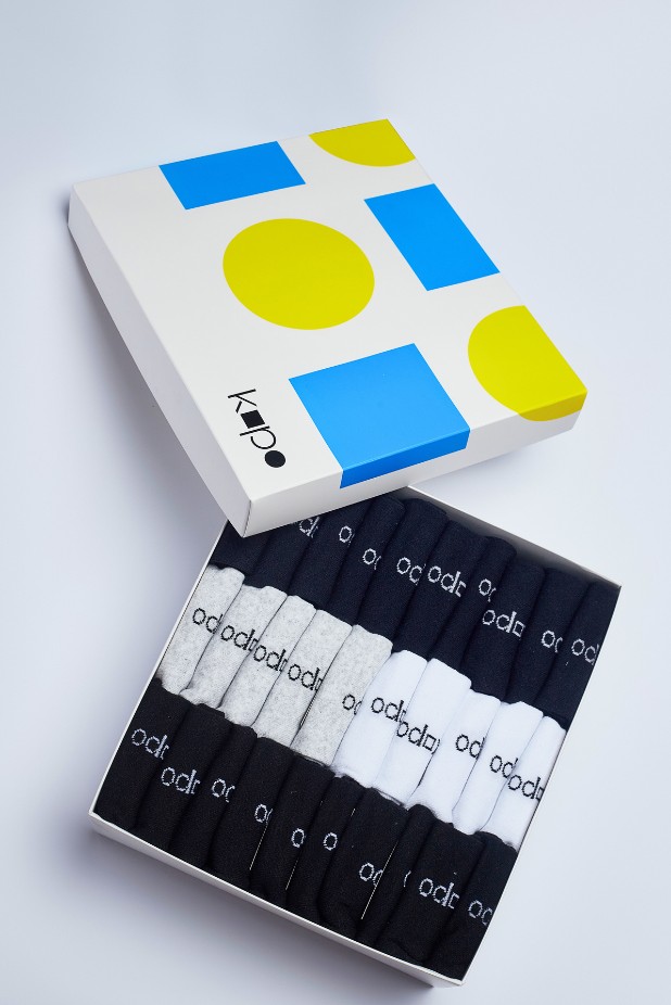 A set of men's socks, 30 pairs: 39-43, 44-46